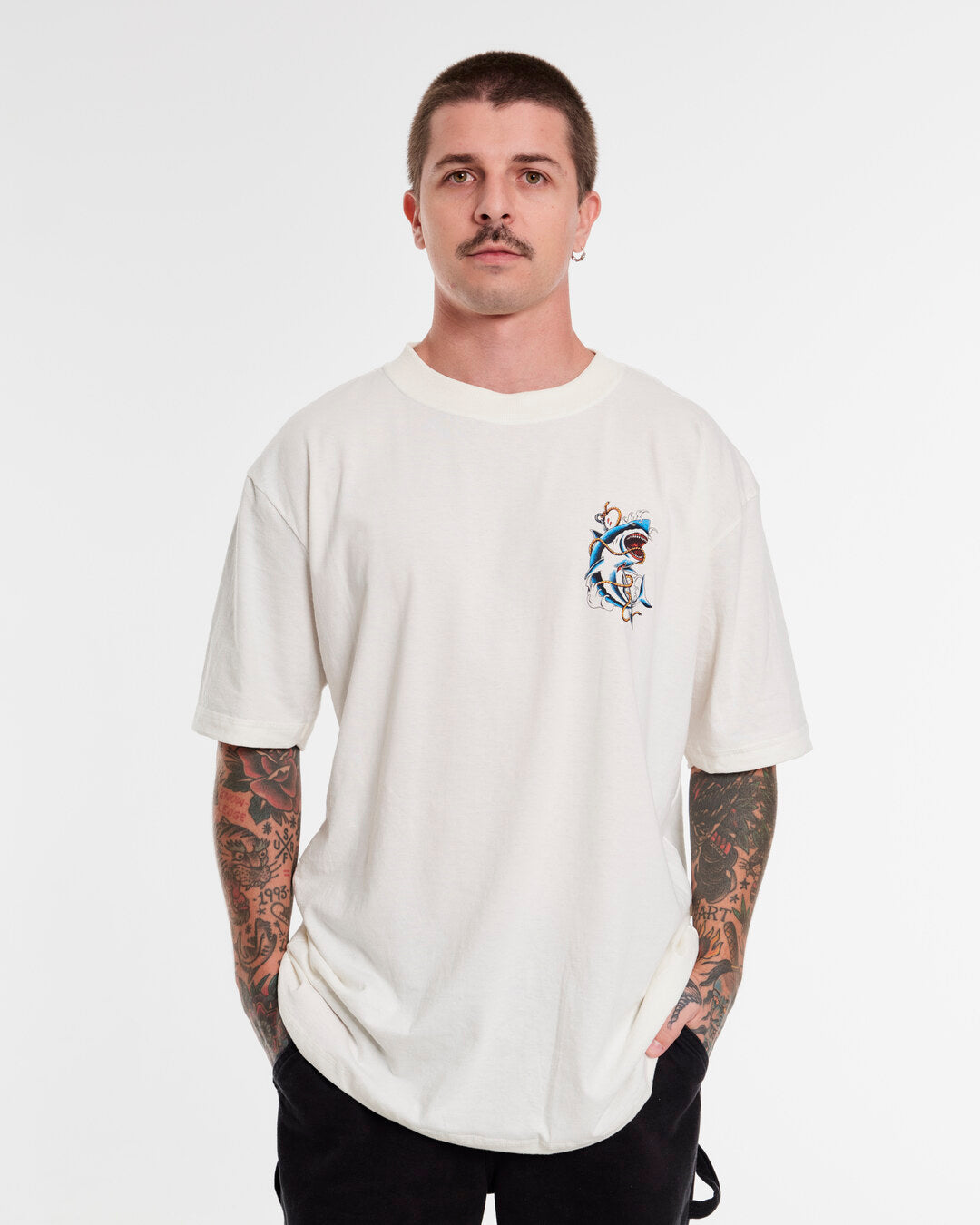 T-Shirt Oversized Printed Hunted - Off White