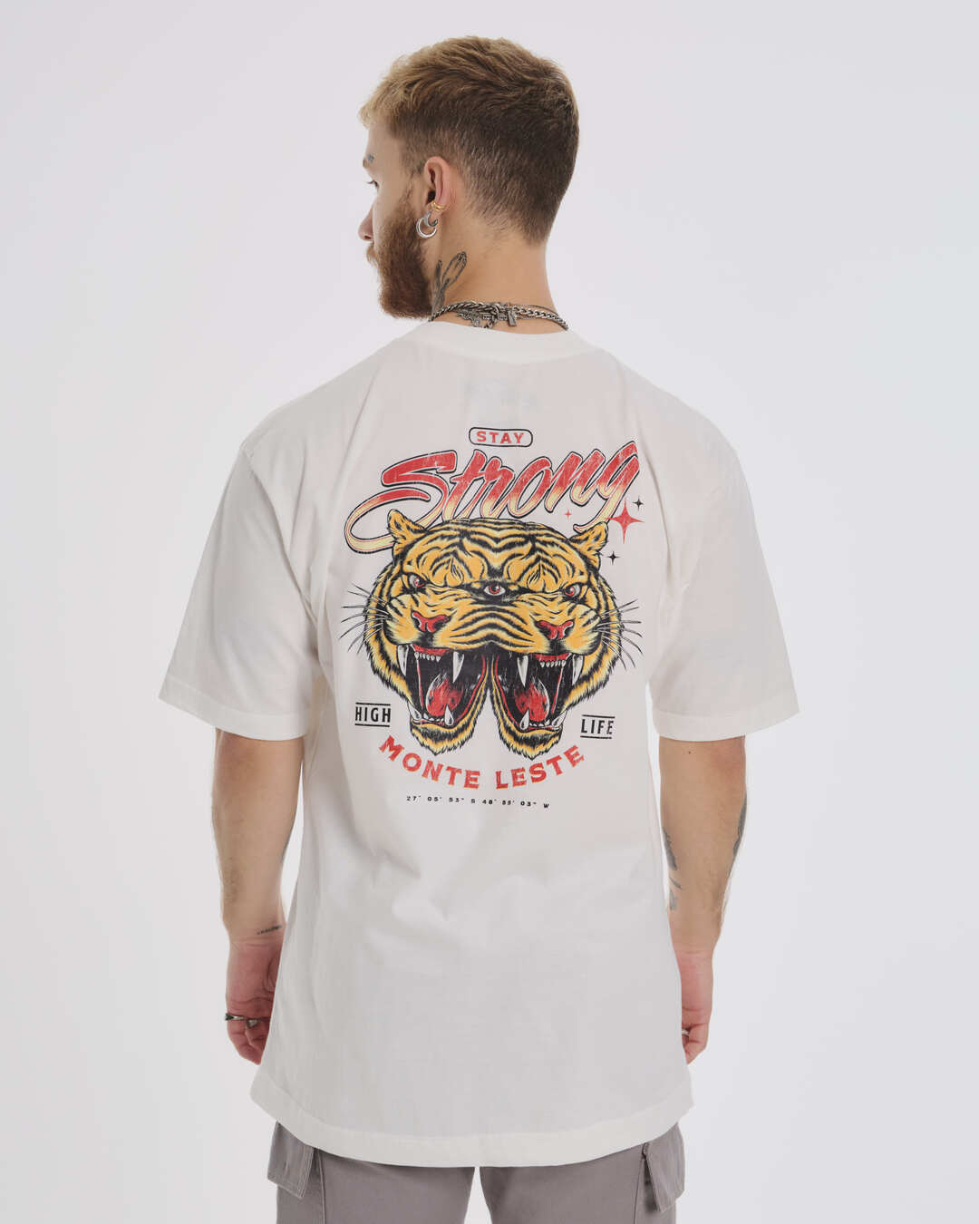 T-Shirt Oversized Printed Strong - Off White