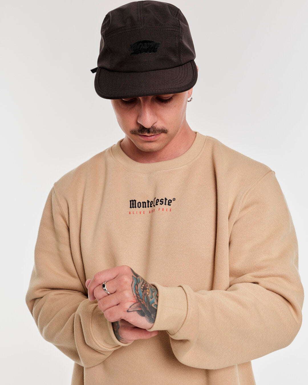 Pullover Sweatshirt Crew Neck - Alive Sand