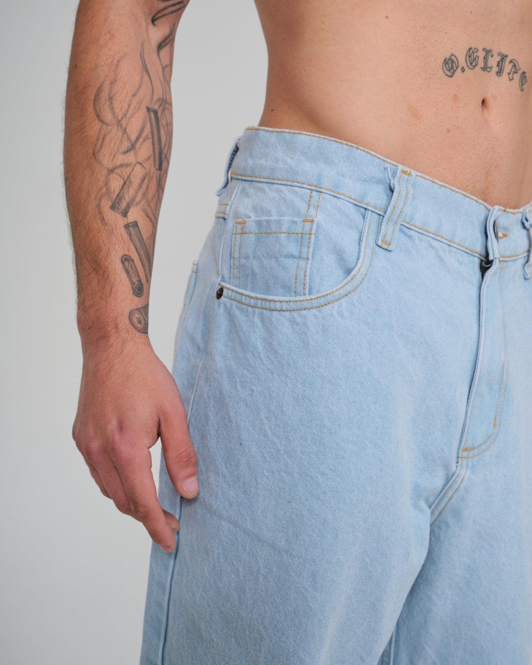 Straight Jeans - Light Blue