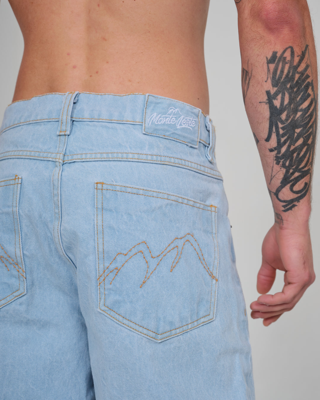 Straight Jeans - Light Blue